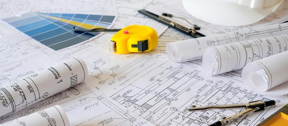 Architect meeting with a client to discuss commercial project goals